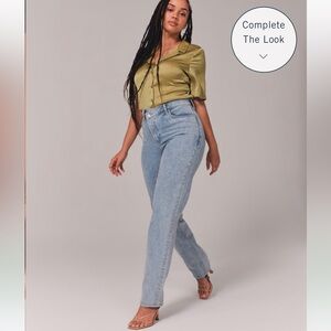 Abercrombie & Fitch Curve Love Ultra High Rise 90s Straight Jean NWT SIZE 30